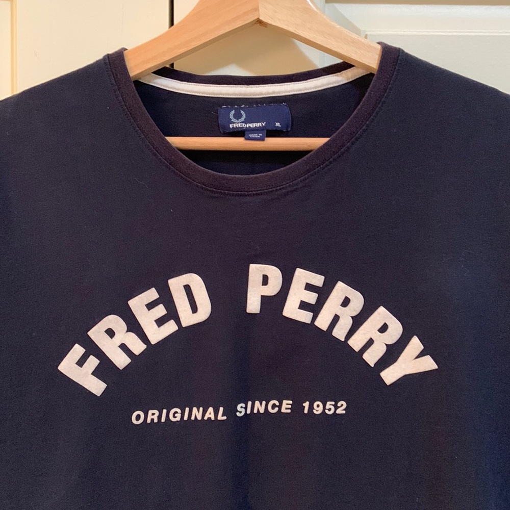 Fred Perry Tee - Picture 2 of 3
